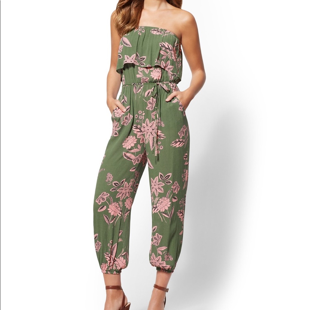 NY& Co Olive green pink floral Jumpsuit 💕